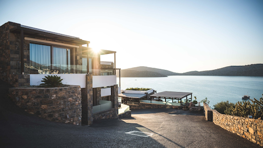 Ideal Reef House